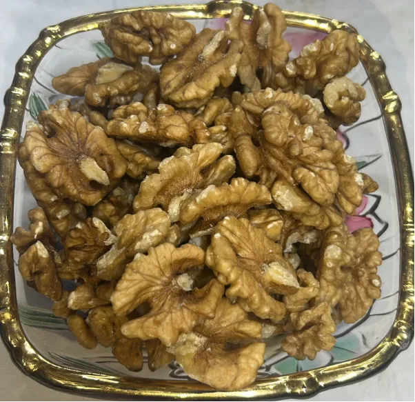 walnut kernels.webp